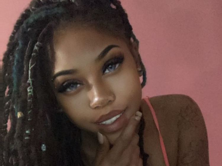 Profilbilde av Kiarichikito webkamera modell