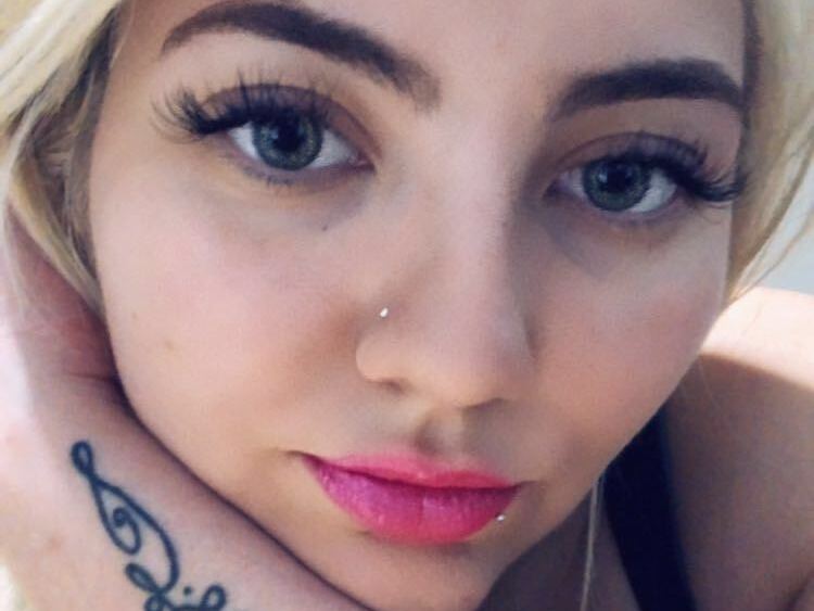 Imagen de perfil de modelo de cámara web de Playboy_Blondie