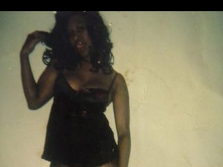 Lylafoxxi cam model profile picture