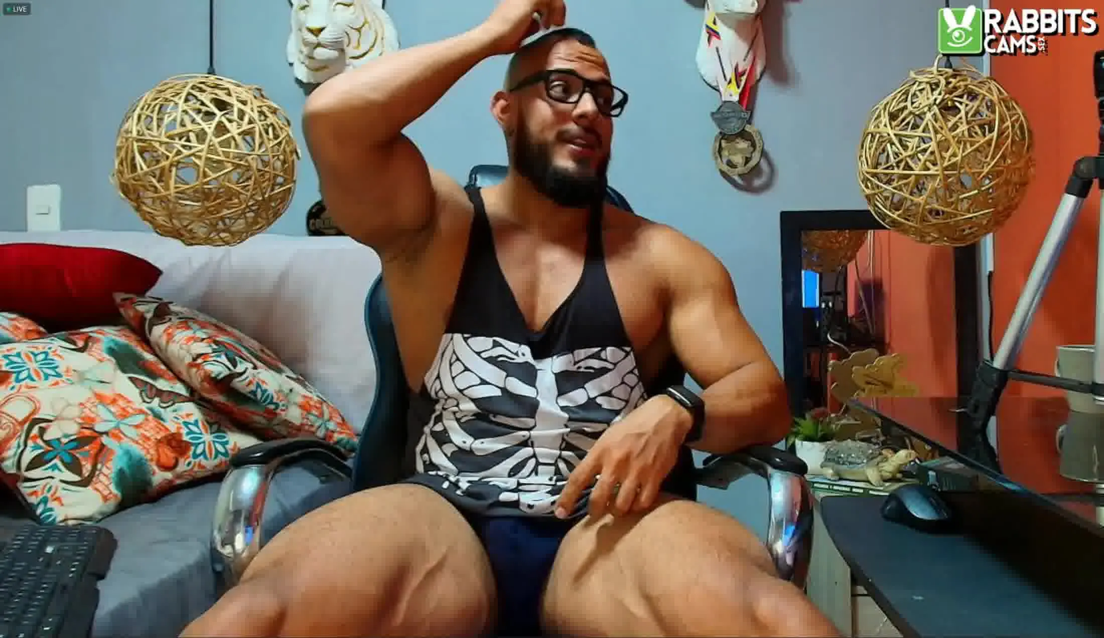 Darsteller bigmusclet Video 1