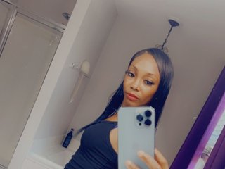 KeepHimCum69 profielfoto van cam model