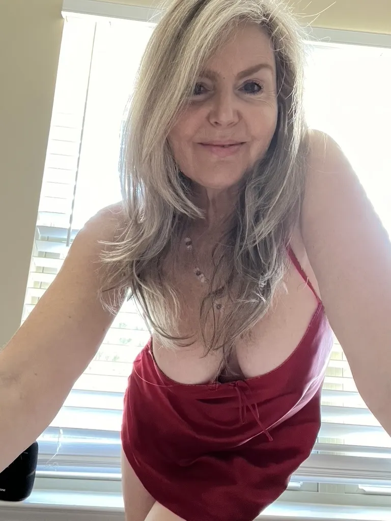 Performer VelvetSkye Photo 9