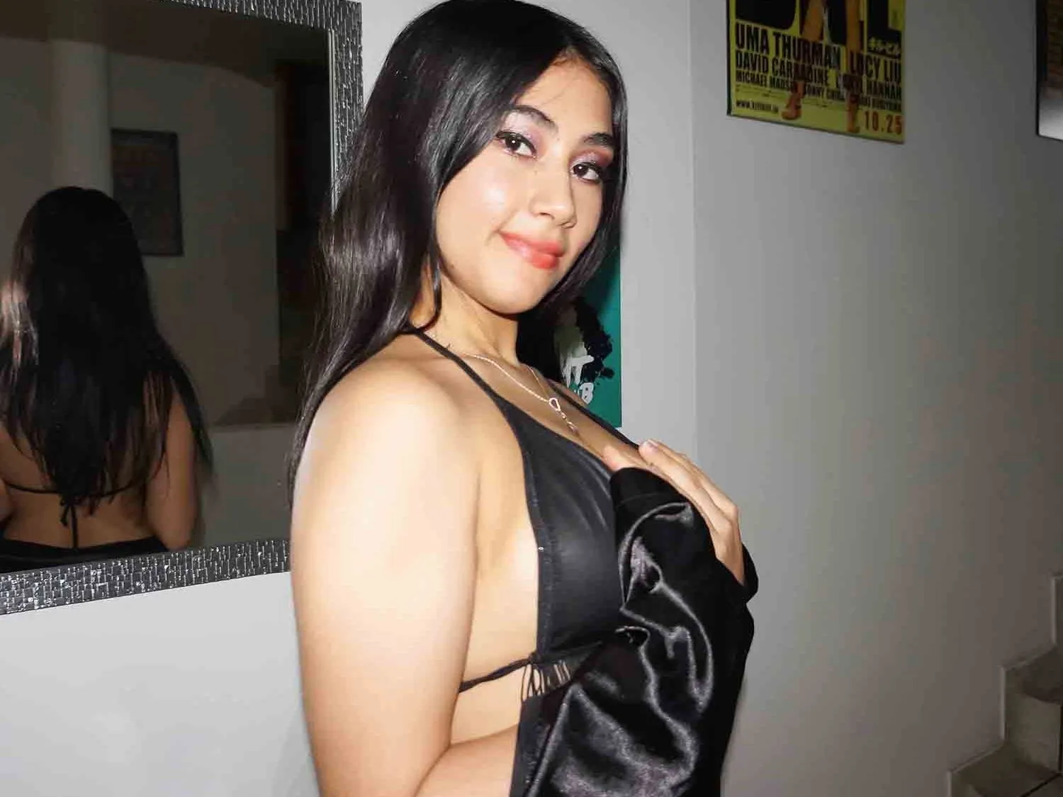 Imagen de perfil de modelo de cámara web de VioletCollins