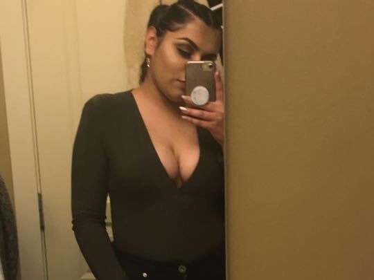 Image de profil du modèle de webcam Lora_Donn