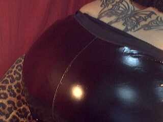 Performer IvyVanHorny Photo 2