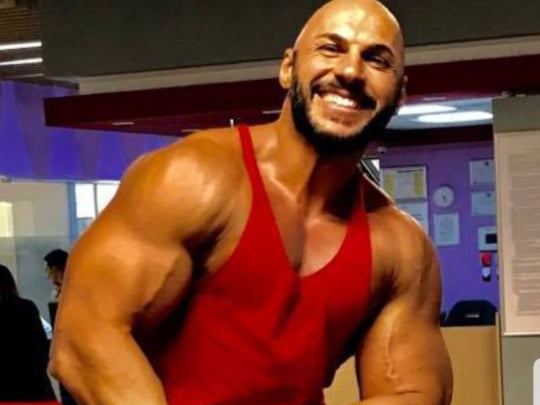 StrongestSPARTAN profilbild på webbkameramodell 