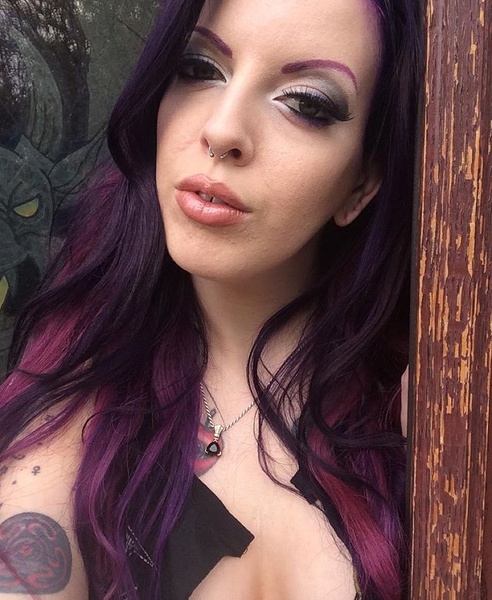 Performer Penny_Poison Photo 8
