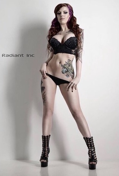 Performer Penny_Poison Photo 4
