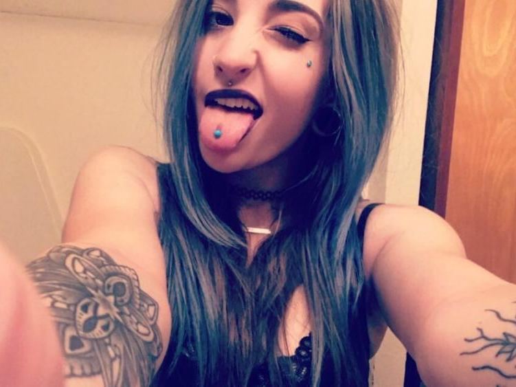 AlyssaFord profilbild på webbkameramodell 