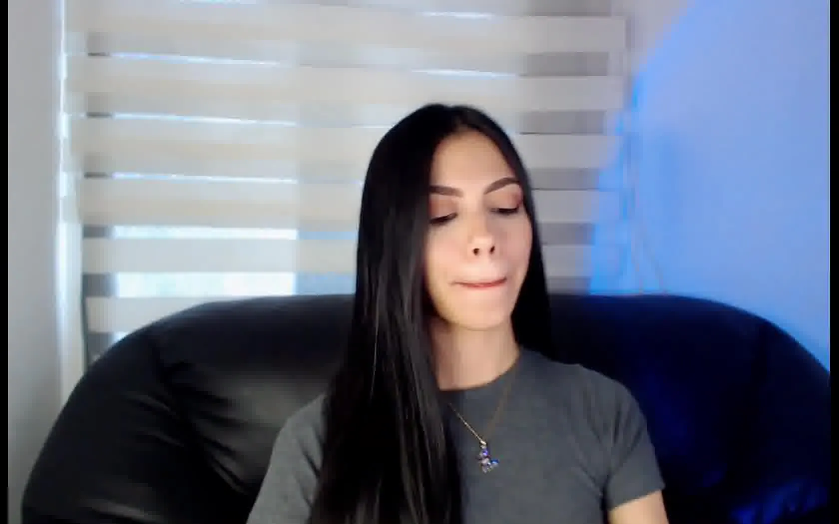 Performer Nini_Cutte Video 1