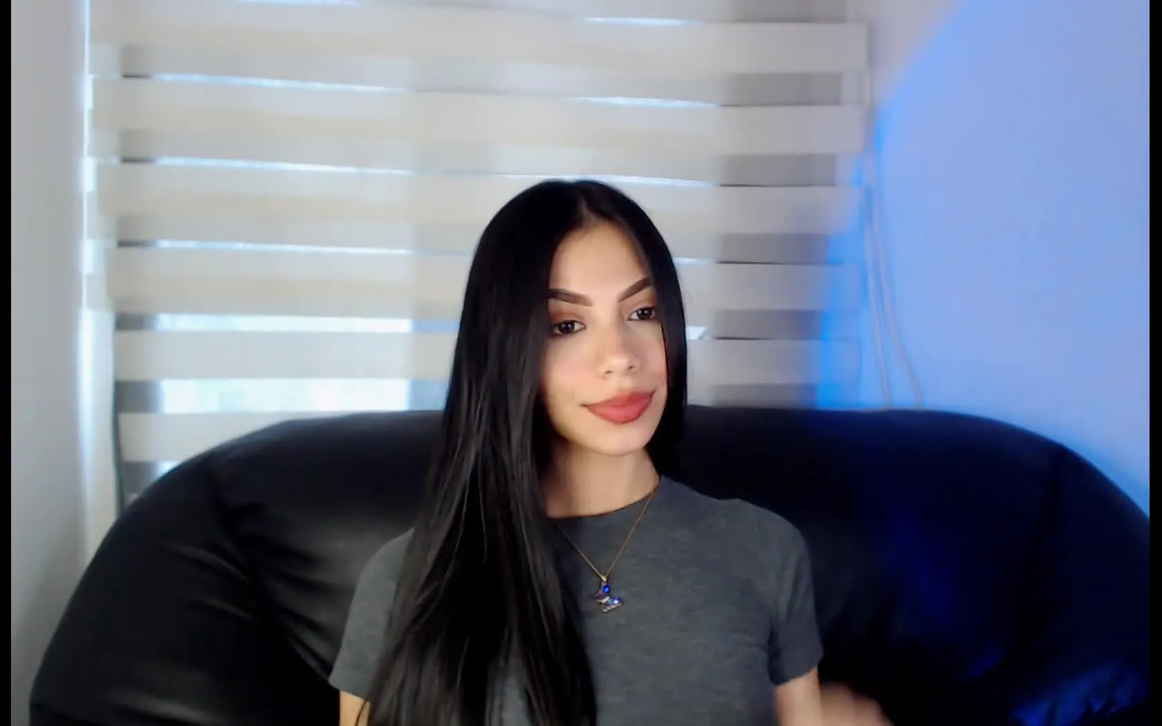 Performer Nini_Cutte Video 1