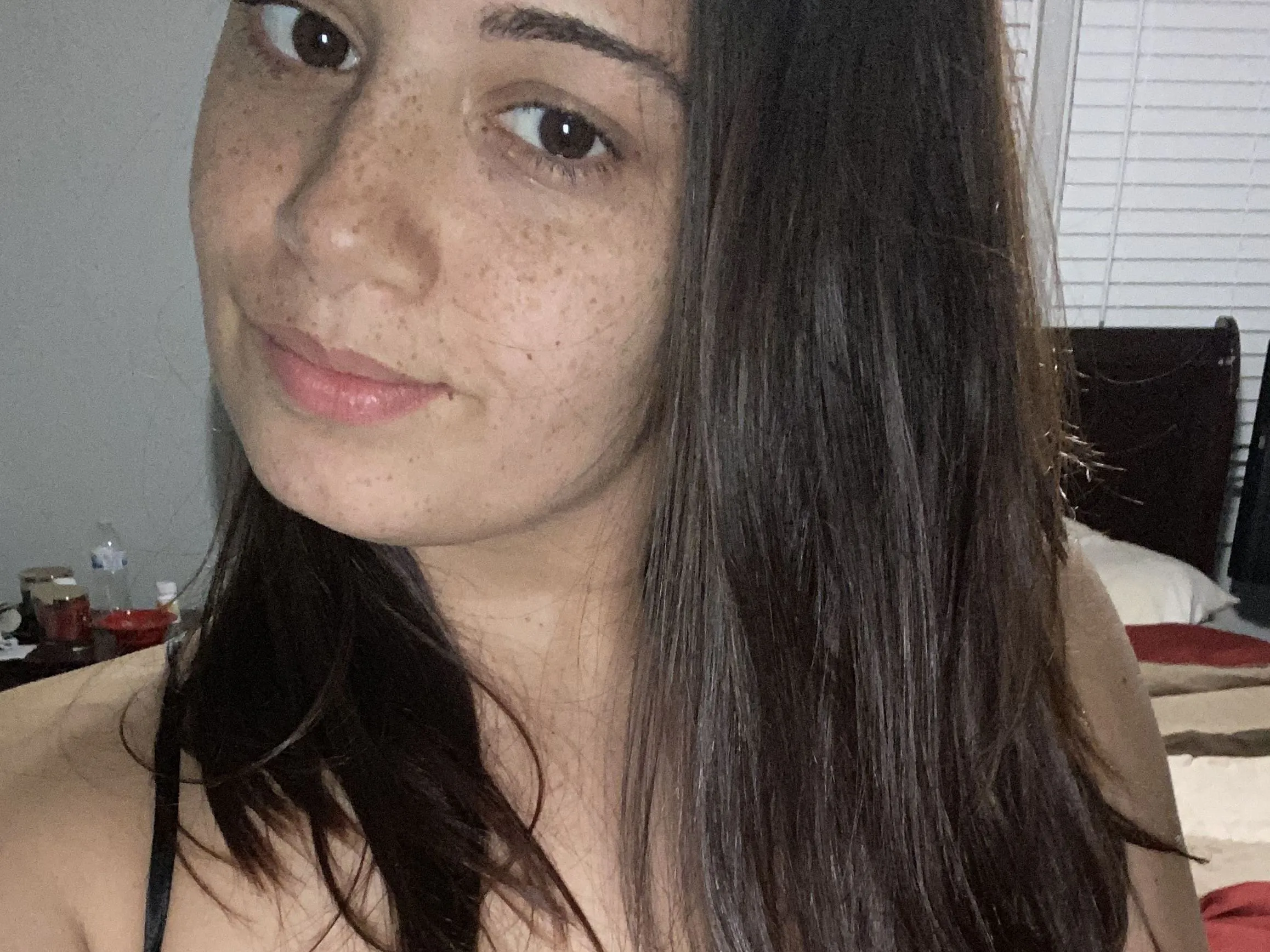 aysone cam model profile picture