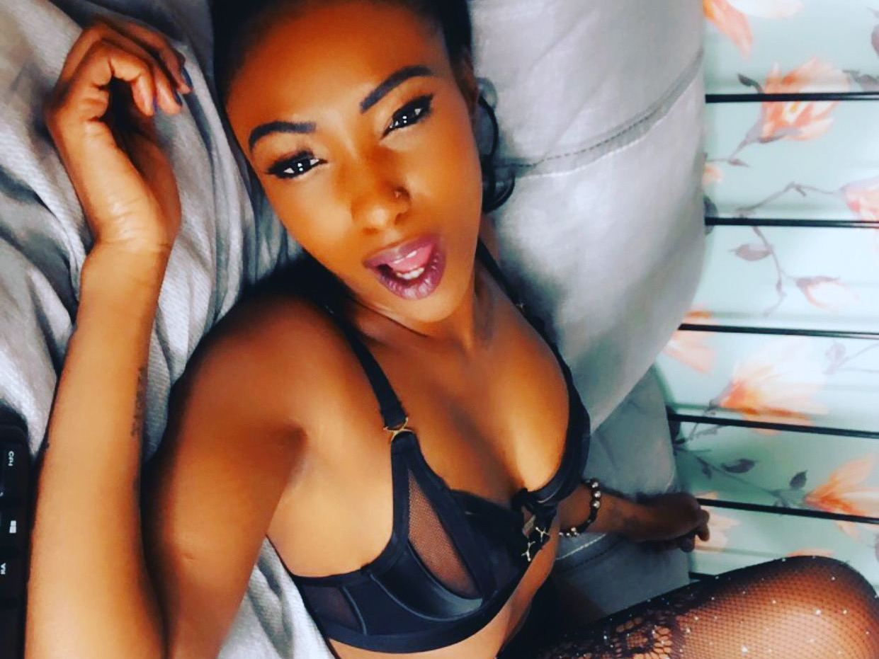 Profilbilde av LaylahRiatBabestation webkamera modell