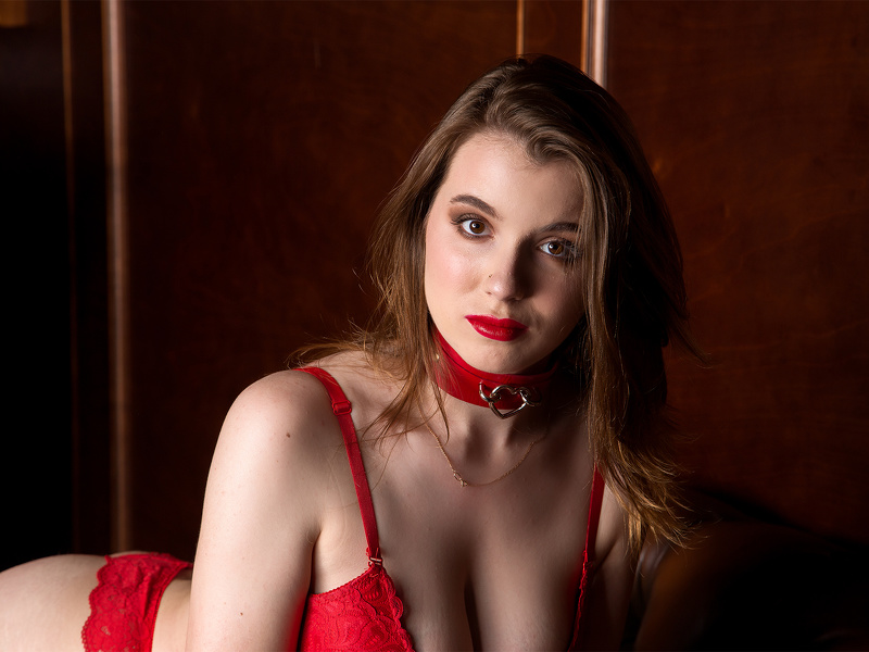 Performer DeluxxxeAmy Photo 1