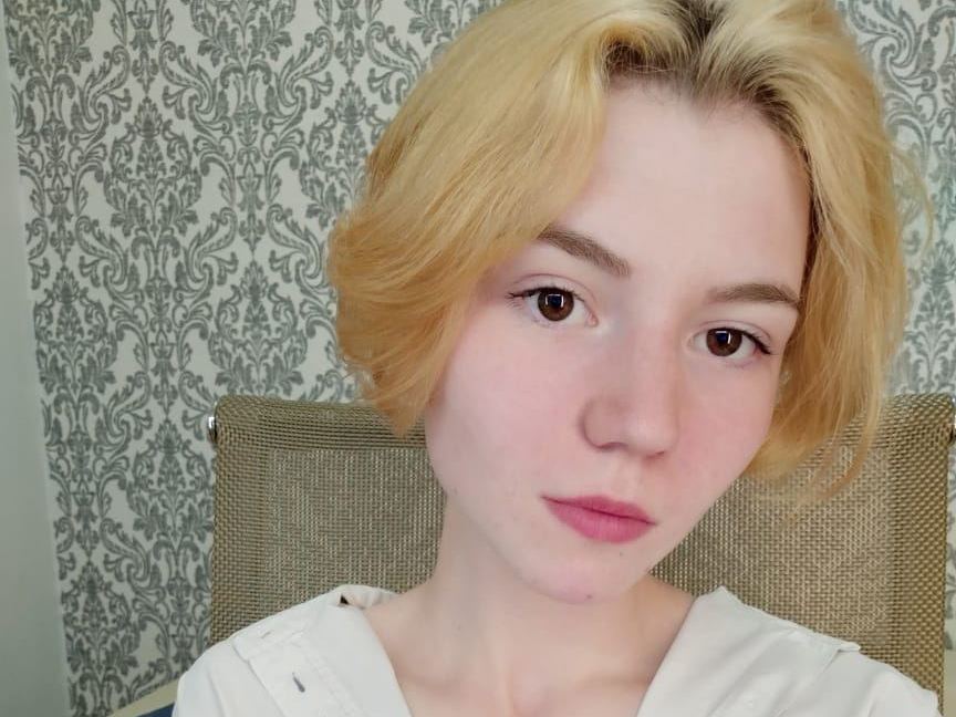 AliceBreezes profilbild på webbkameramodell 