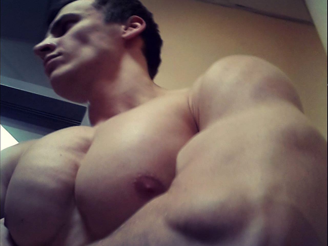 Image de profil du modèle de webcam Big_Predator