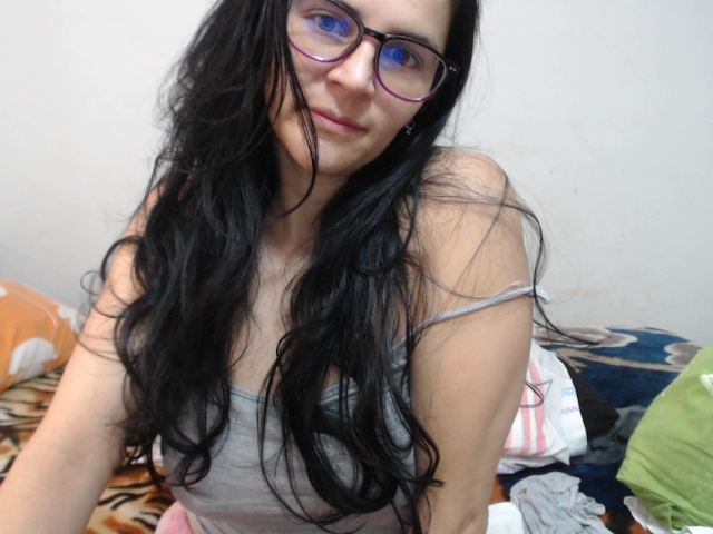 dirtylatinaxx cam model profile picture 