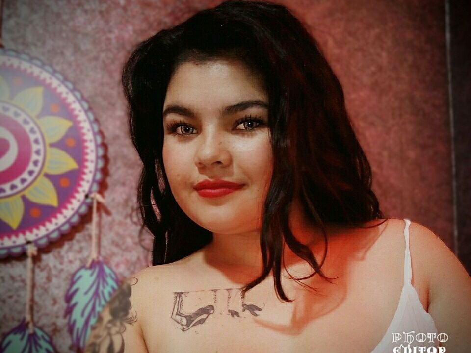 EmilyJone immagine del profilo del modello di cam