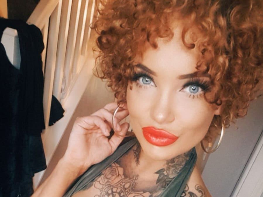 PhoenixKnightBabestation profilbild på webbkameramodell 
