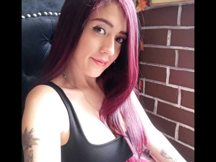 Melany_Isa profilbild på webbkameramodell 