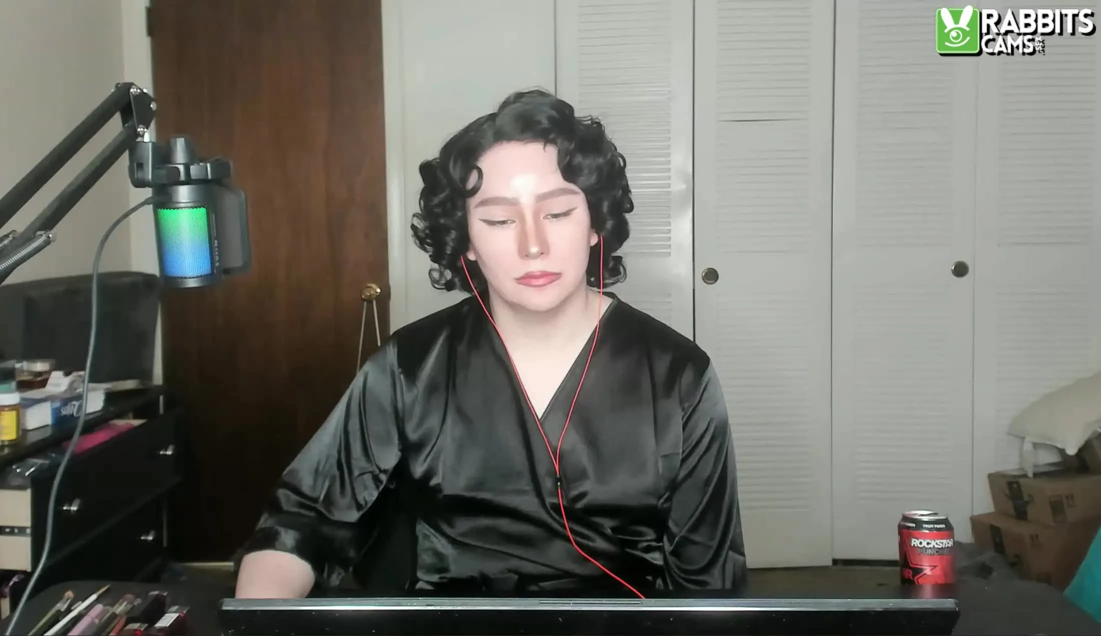 Intérprete ArielAllure Video 1