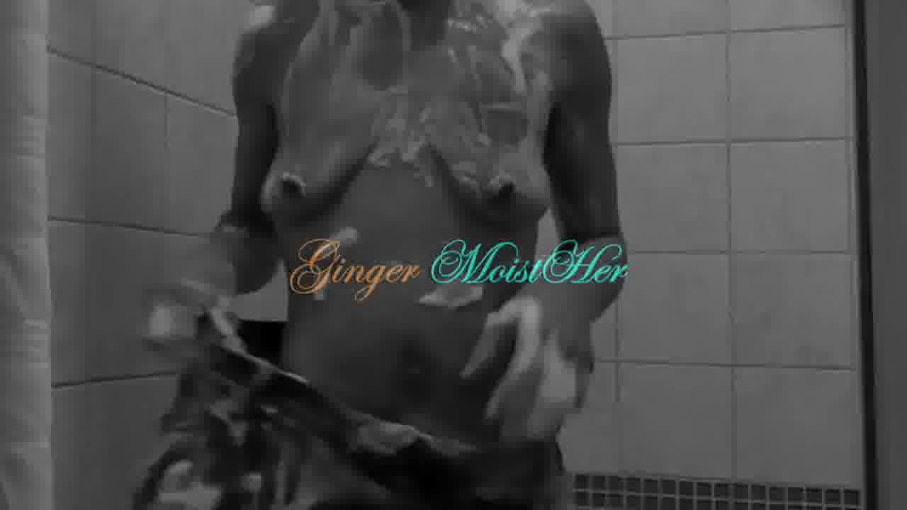 Interprète MoistHer Vidéo 2