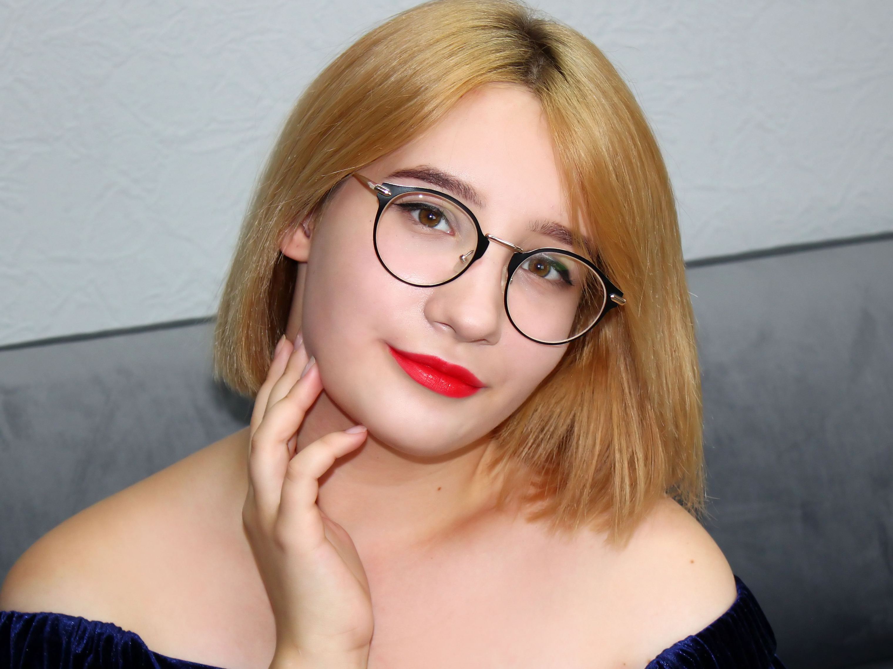 HelenMiles profielfoto van cam model 