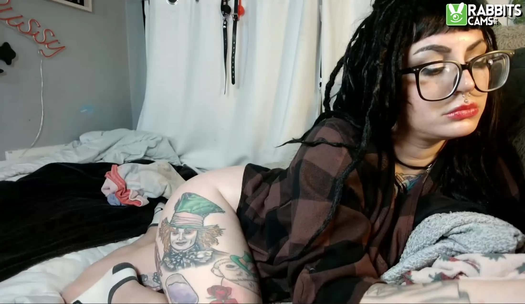 Artist lunaisgriffin Video 2