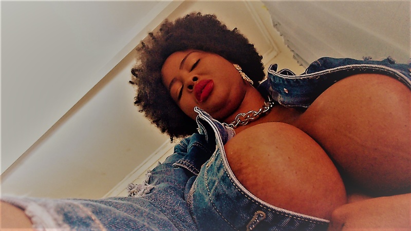 Artist GodessBoobs Foto 1