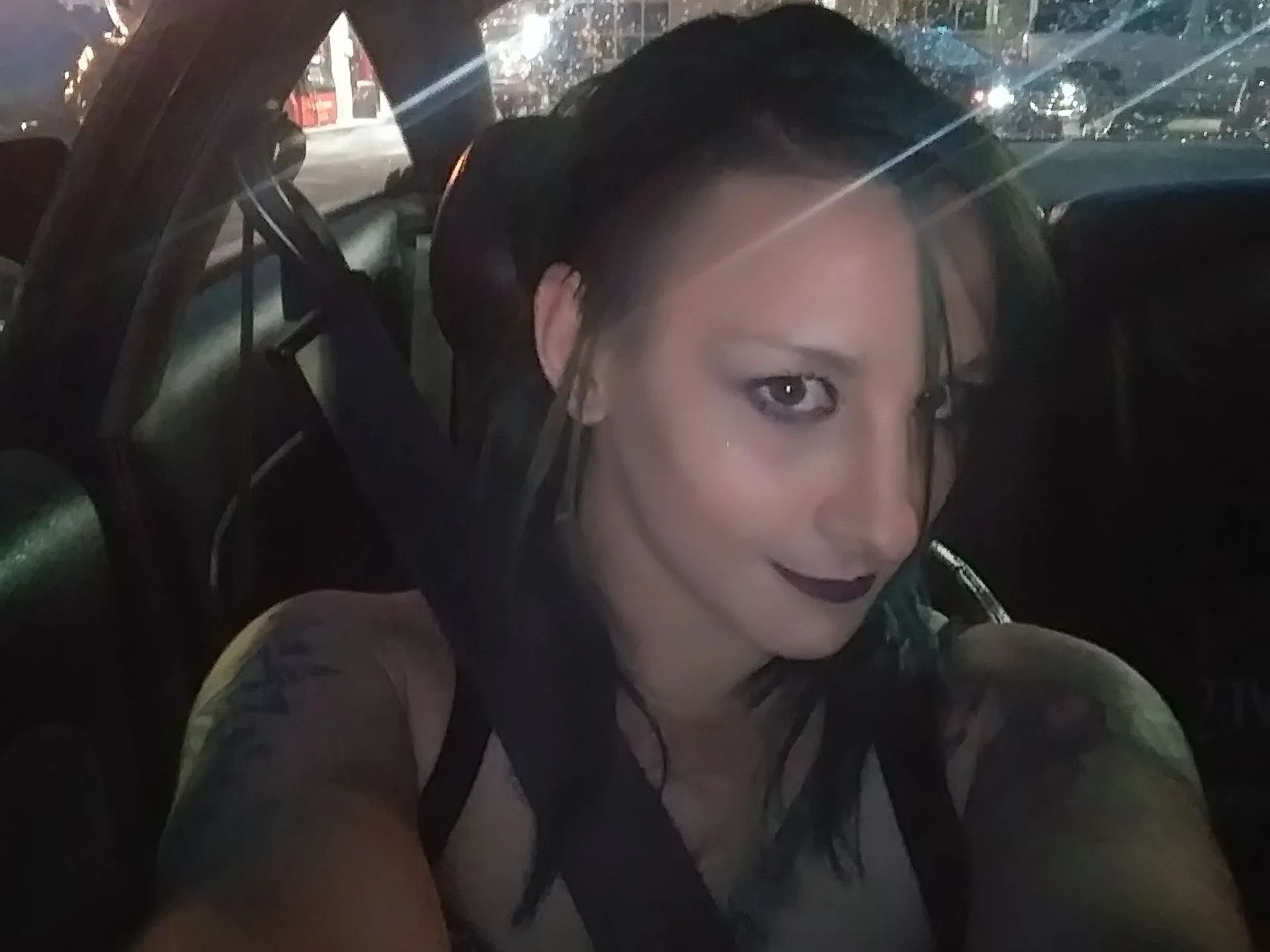 Image de profil du modèle de webcam Blackbyrd