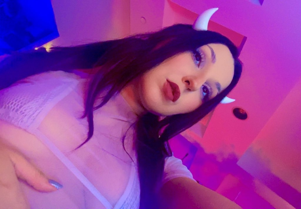 Performer IvyWoodsXXX Photo 2