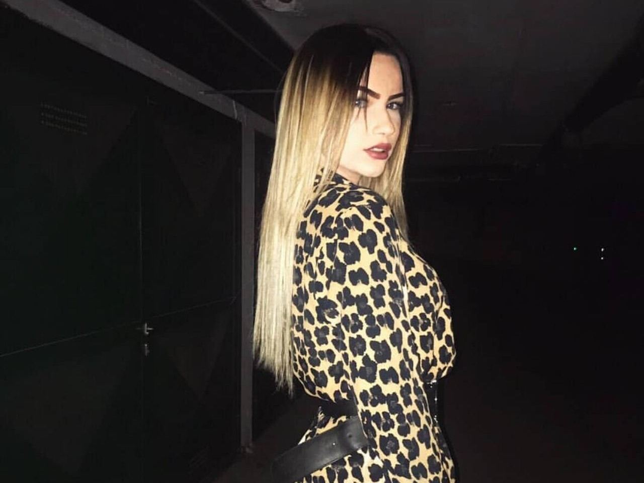 Imagen de perfil de modelo de cámara web de InesLowe