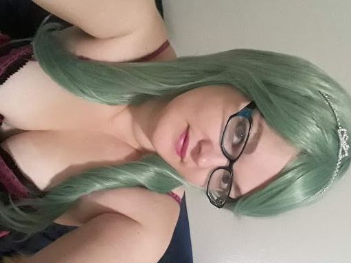 Image de profil du modèle de webcam CurvyNerdyGirl
