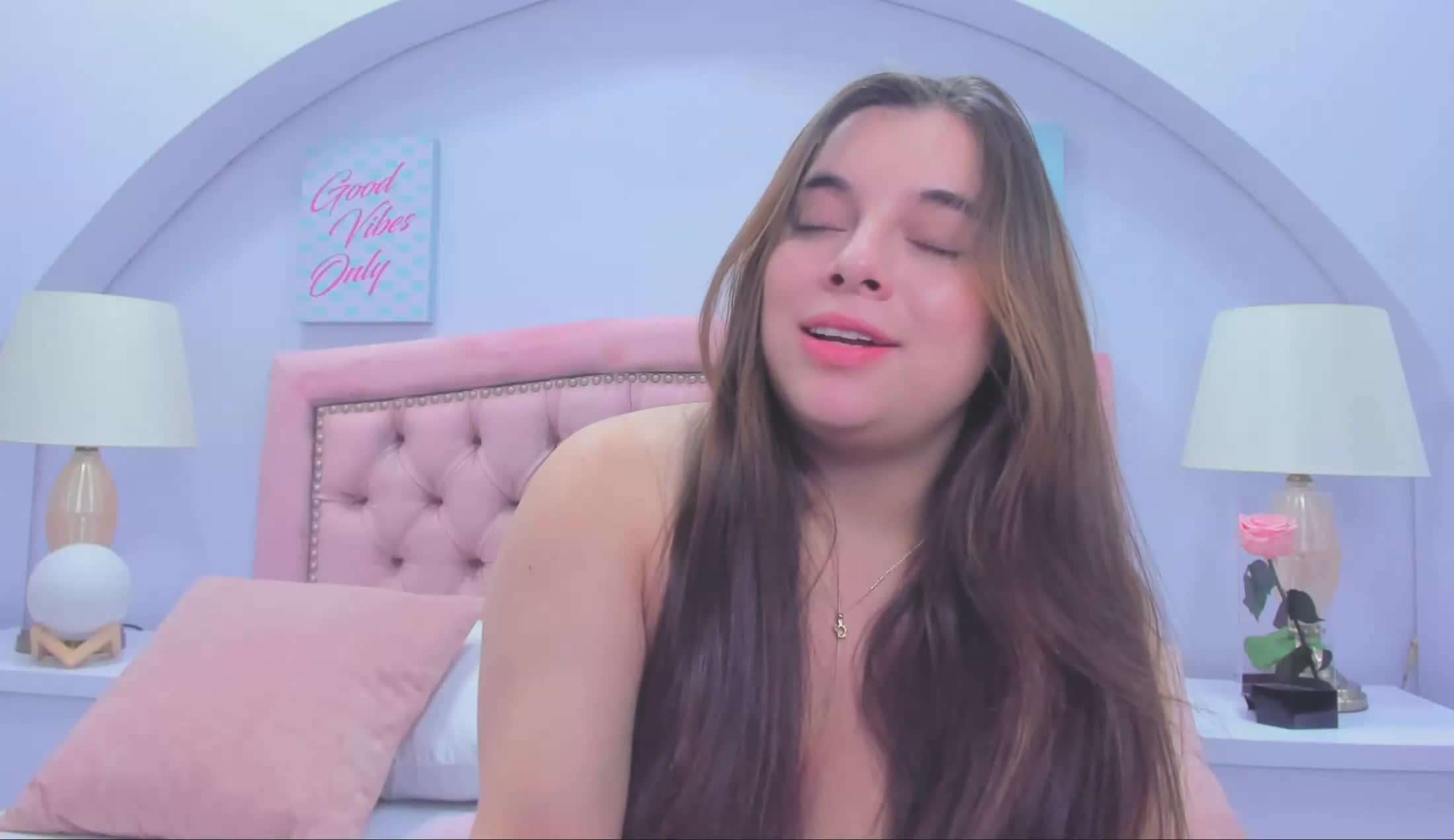 Artist LenaMontes Video 2