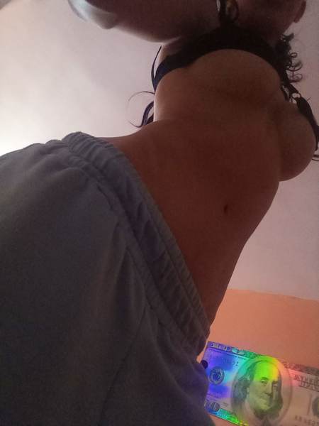 Artiest MadyVega Foto 7