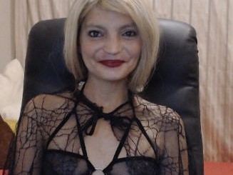 Image de profil du modèle de webcam Classy_Casey