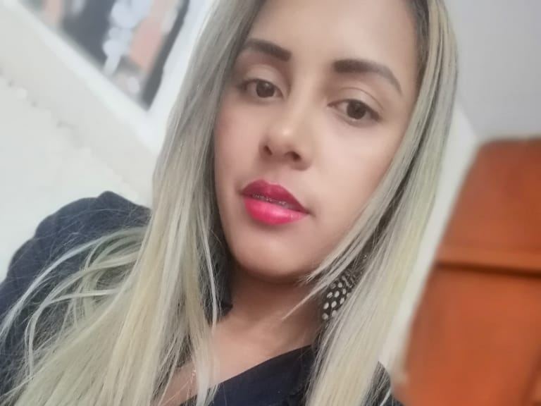 SaritaWills cam model profile picture 
