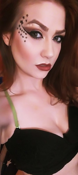 Intérprete AlexaTerestrial Foto 2