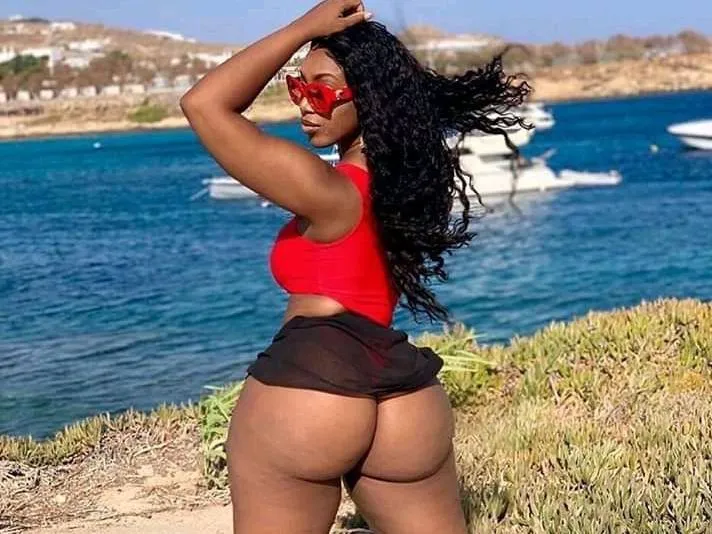 Foto de perfil de modelo de webcam de XROUNDBOOTILICIOUSX