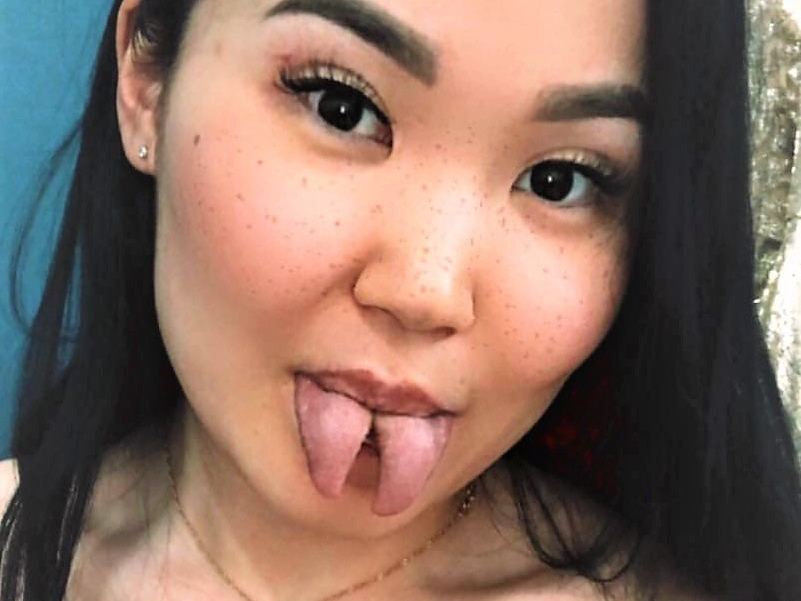 Katalya_Kimm profilbild på webbkameramodell 