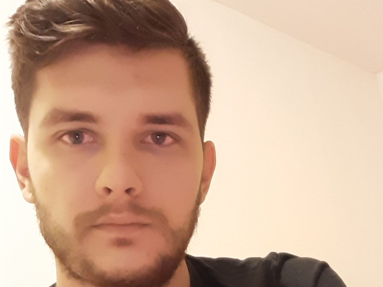 Image de profil du modèle de webcam MarkXBest