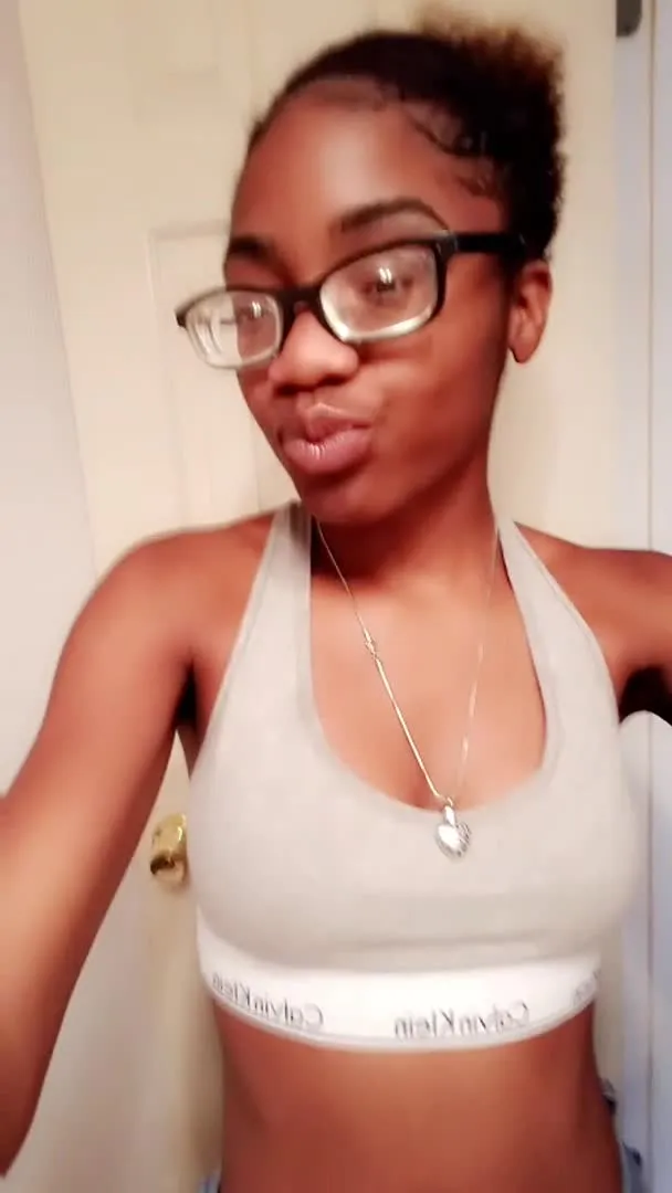 Artist Lalalove20 Video 1