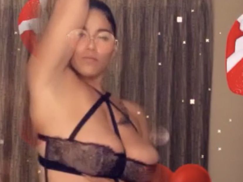 Image de profil du modèle de webcam Milanopersuasion