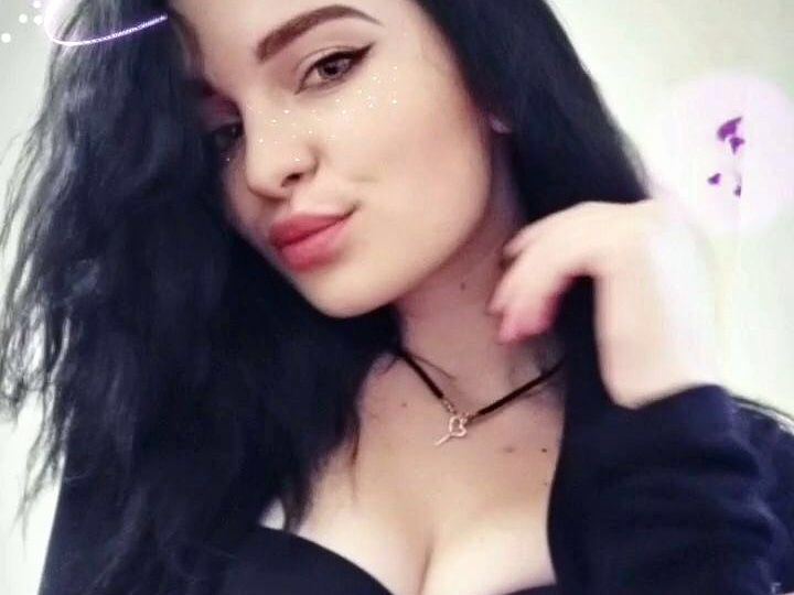 Image de profil du modèle de webcam BlackAngelica