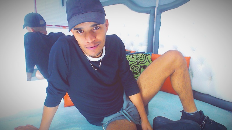 Performer hotboy699 Photo 1