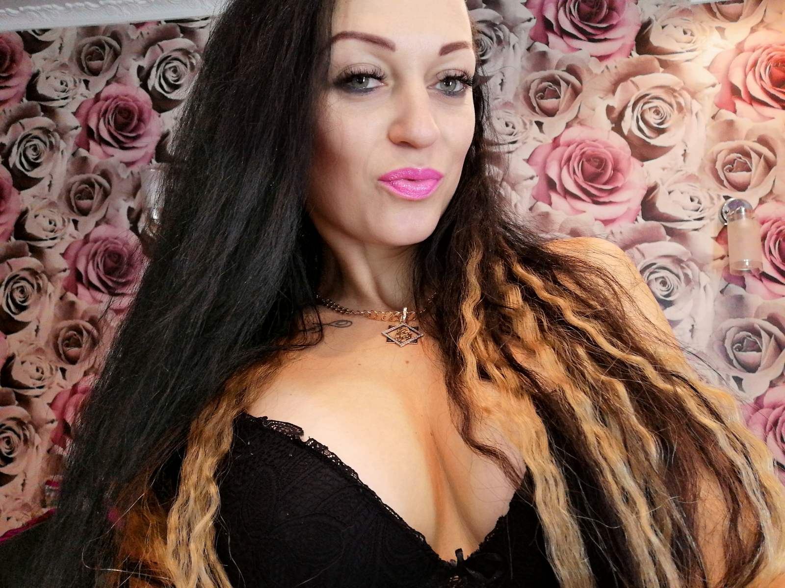 PrettyQueen35 Profilbild des Cam-Modells 