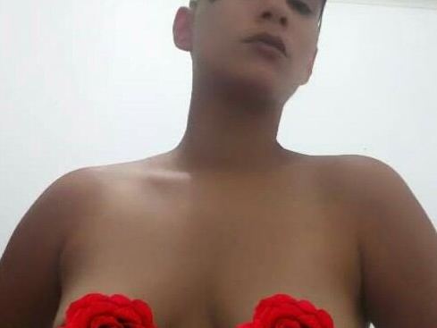 Foto de perfil de modelo de webcam de DukaLPS 