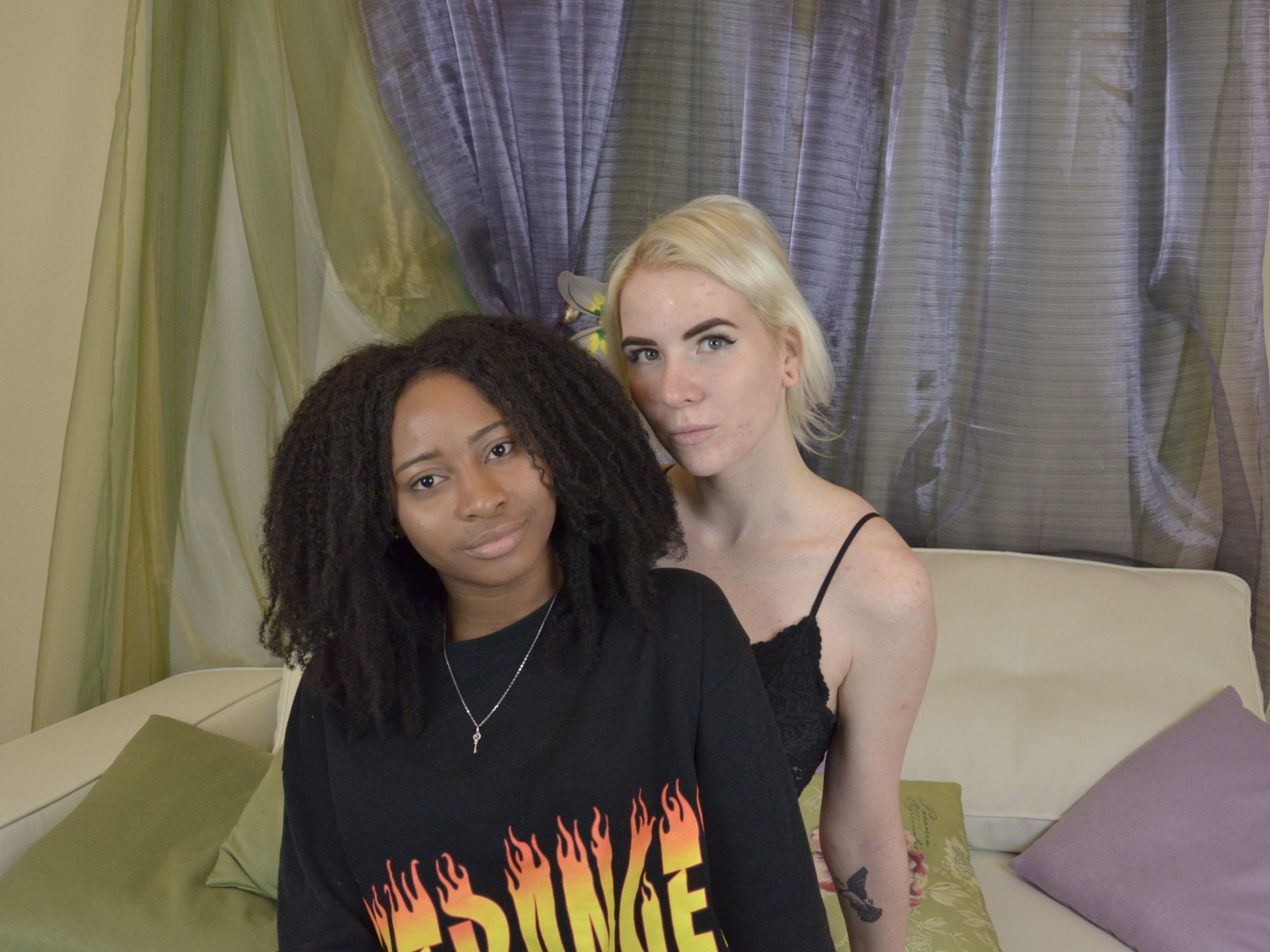 MilaKira cam model profile picture 