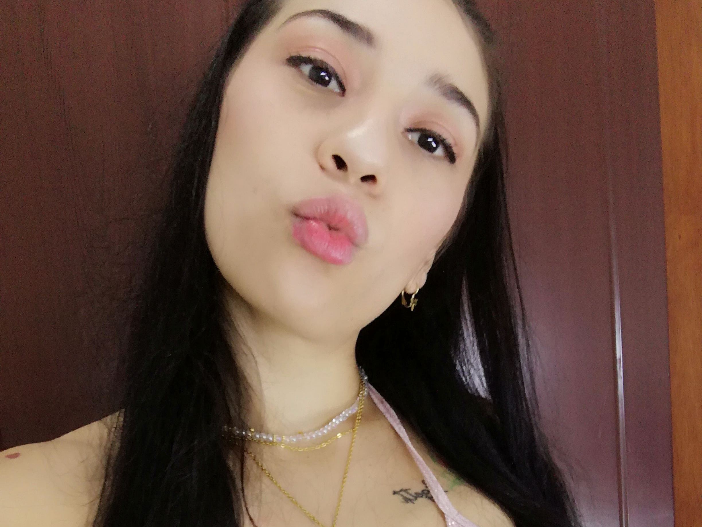 Imagen de perfil de modelo de cámara web de kendal_ferrer