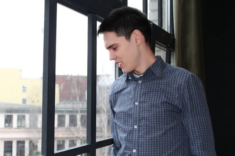 Performer SunsetSimon Photo 5